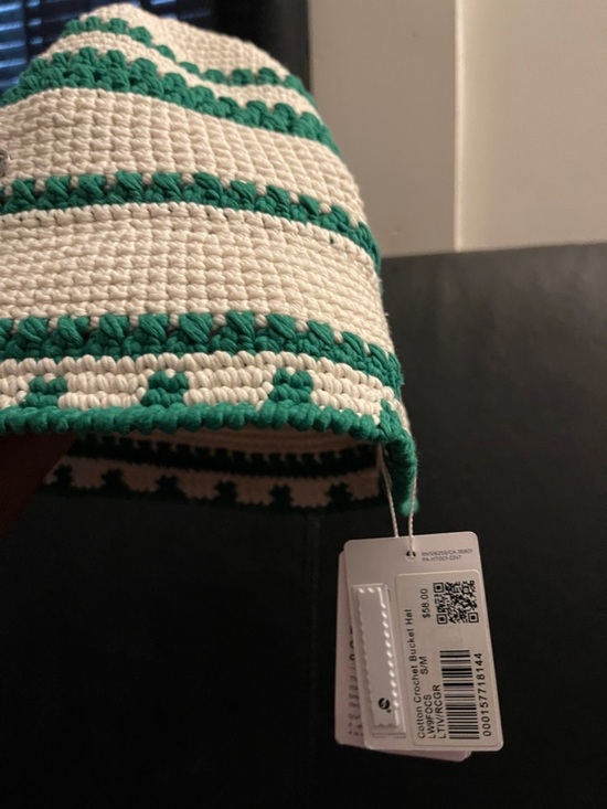 Lululemon Cotton Crochet Women\'s Bucket Hat Ivory & Raceway Green Size S/M RARE main image 8